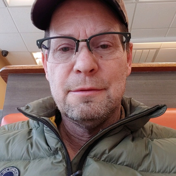 Meet your Posher, David - Picture 1 of 1